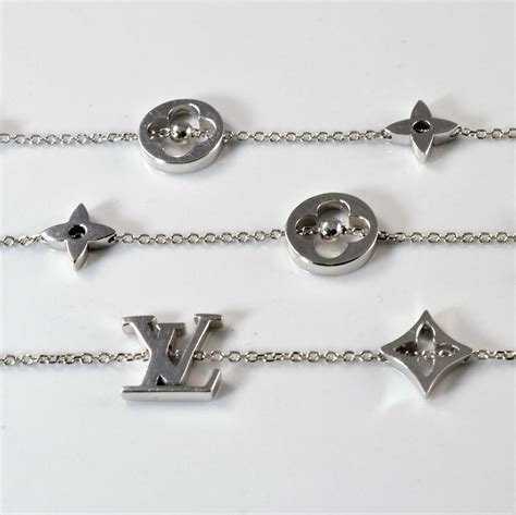 louis vuitton necklace replica free shipping|louis vuitton monogram necklace.